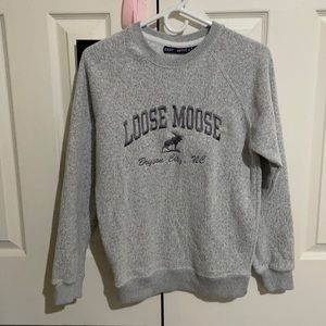 Women’s sweater/crewneck sweatshirt